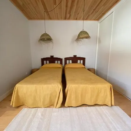 Casinha Da Avo Rosario Juncal (Leiria)